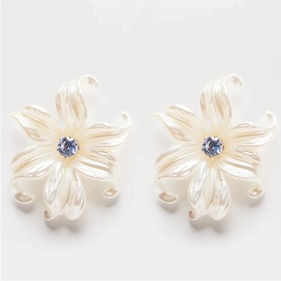 Bohemian white flower earrings A518 - Picture 2 of 6